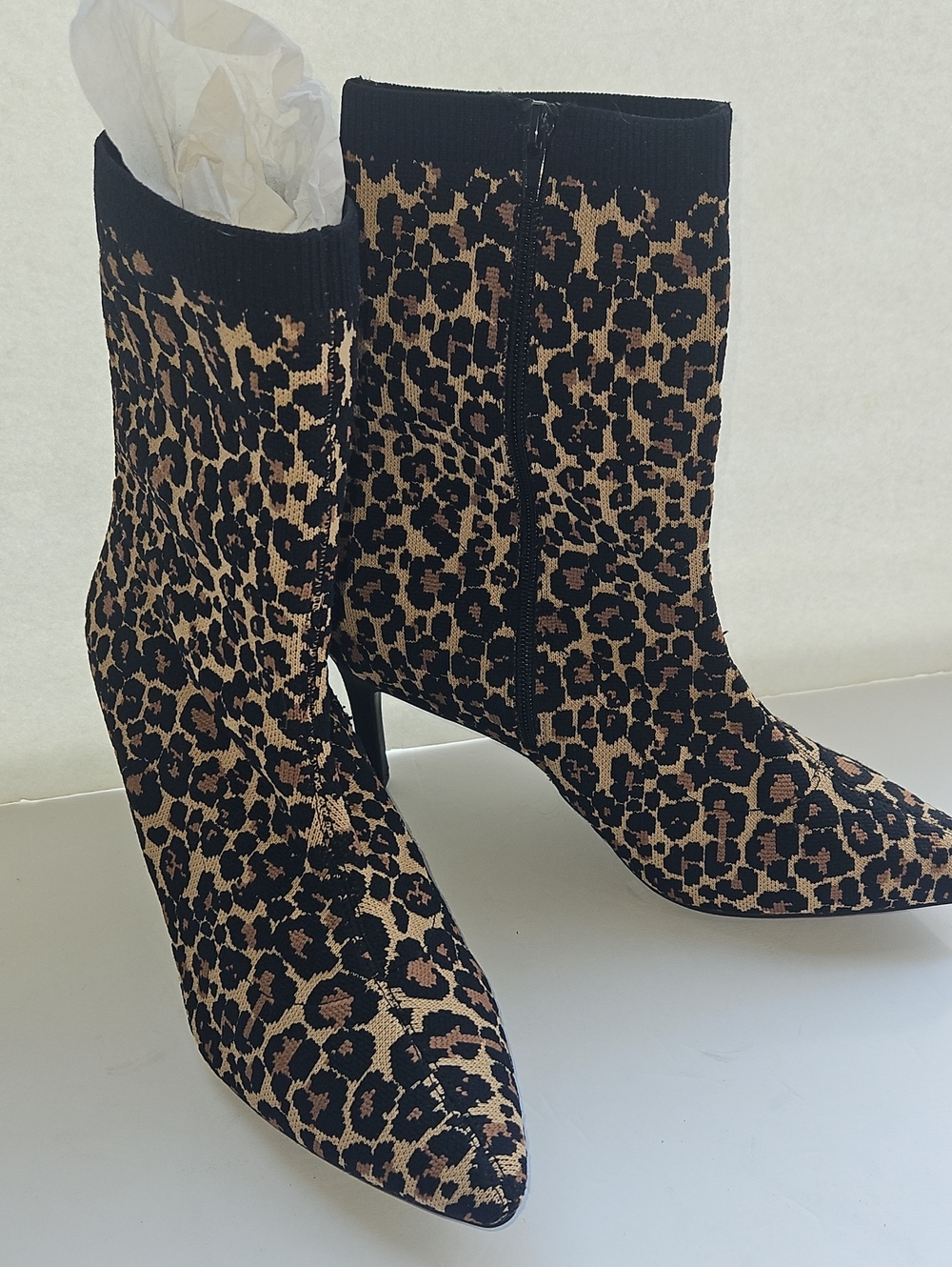 Leopard Knit Pointed Ankle Booties - Black/Tan